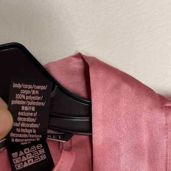 Victoria’s secret’s robe size M/L pink - Picture 7 of 7